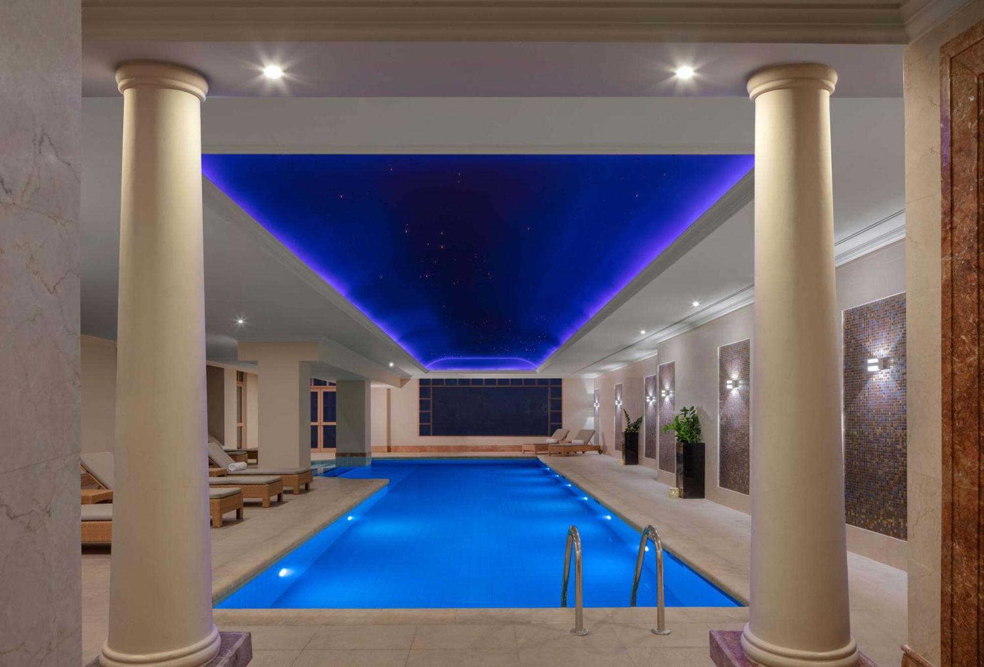 Hotel Grand Hyatt Amman Zewnętrze zdjęcie The swimming pool at the hotel