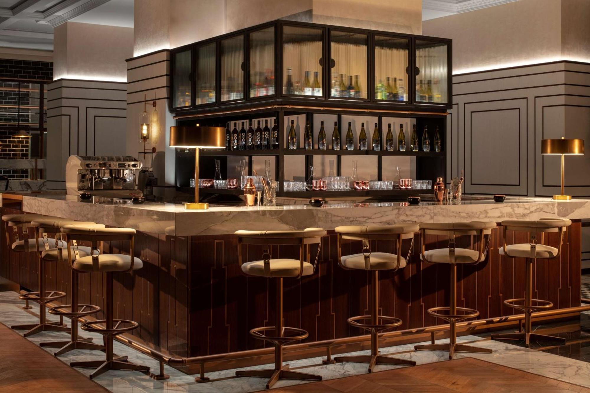 Hotel Grand Hyatt Amman Zewnętrze zdjęcie The bar at the Concourse
