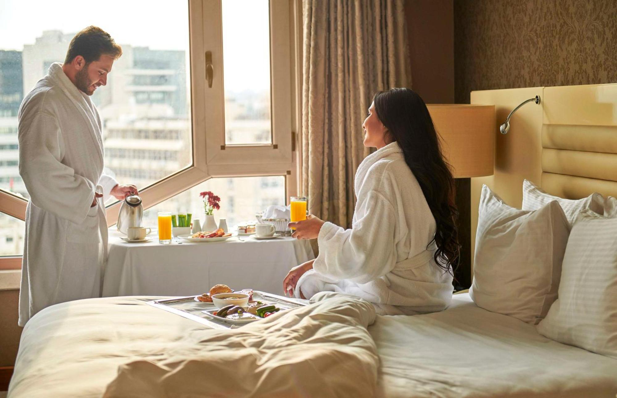 Hotel Grand Hyatt Amman Zewnętrze zdjęcie Room service